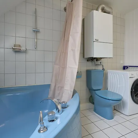 Lägenhet Marx - Charmantes Im Stadtzentrum Von - Bis 6 Gaeste, 2 Schlafzimmer, Wlan & Waschmaschine *