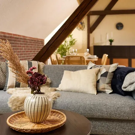 Marx - Charmantes Im Stadtzentrum Von - Bis 6 Gaeste, 2 Schlafzimmer, Wlan & Waschmaschine Apartamento *